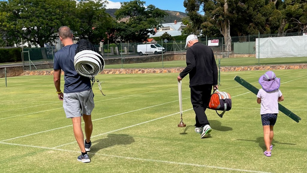 ‘Serve and return’